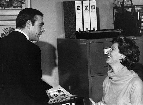 Sean Connery, Lois Maxwell - Thunderball - Van film