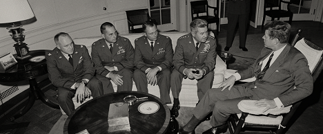 John F. Kennedy - Fordulópont: A bomba és a hidegháború - A fal - Filmfotók