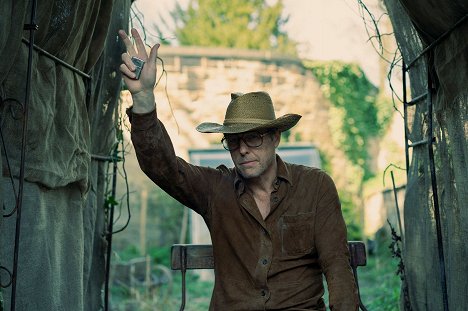 Hugh Grant - The Regime - Mitternachtsschmaus - Filmfotos