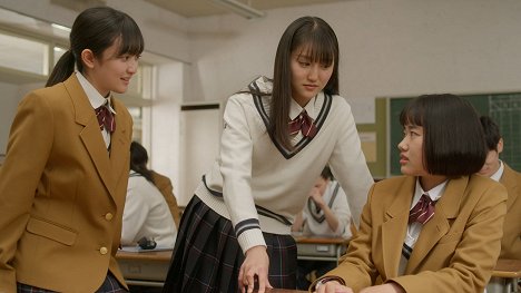 Sora Maruya, Riko Okamoto, Mari Nishikawa - Normal Seventeen - De la película