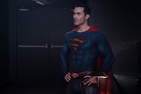 Tyler Hoechlin - Superman & Lois - Geschwister in beiden Welten - Filmfotos