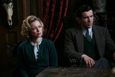 Sarah Alexander, Jonathan Cake - Agatha Christie: Slečna Marpleová - Plavý kôň - Z filmu