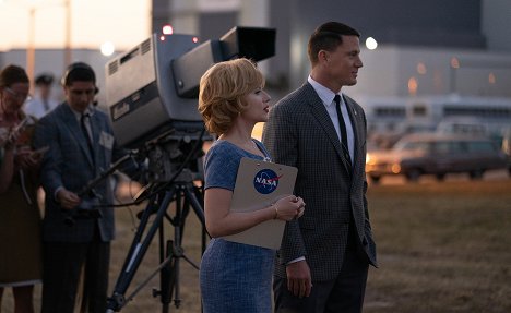 Scarlett Johansson, Channing Tatum - Fly Me to the Moon - Van film