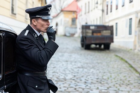 Ján Koleník - Dunaj, k vašim službám - Season 1 - Filmfotók