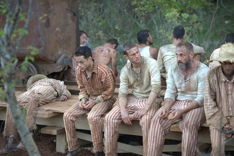 Rami Malek, Charlie Hunnam, Roland Møller - Papillon - De filmes