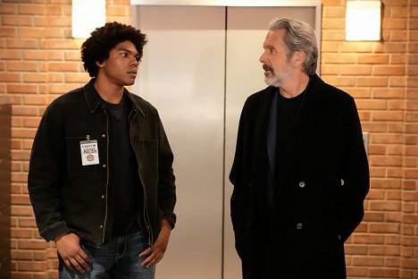 Spence Moore II, Gary Cole - NCIS: Naval Criminal Investigative Service - A Thousand Yards - Photos