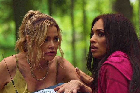 Denise Richards, Melyssa Ford - Hunting Housewives - Photos