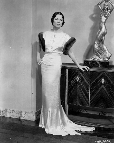 Joyce Clark - Fashions of 1934 - Werbefoto