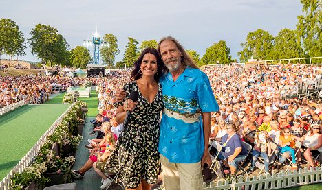 Katrine Moholt - Allsang på Grensen - Promo