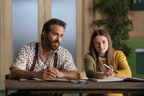 Ryan Reynolds, Cailey Fleming - Imaginary Friends - Photos