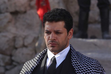 Emre Kıvılcım - Kara Ağaç Destanı - Blood and Wedding - Photos