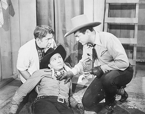 Fuzzy Knight, Tex Ritter, Johnny Mack Brown - The Lone Star Trail - Film