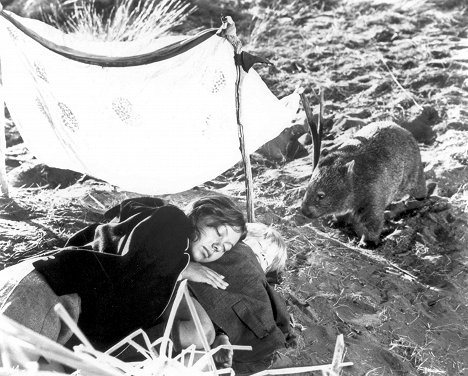 Jenny Agutter, Luc Roeg - Walkabout - Photos