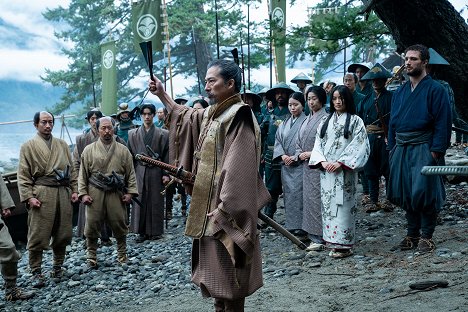 Hiroyuki Sanada, Anna Sawai, Cosmo Jarvis - Shōgun - The Eightfold Fence - Filmfotos