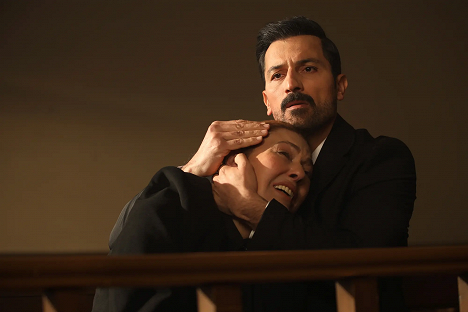 Zeynep Eronat, Feyyaz Duman - Yalan - Episode 1 - Photos