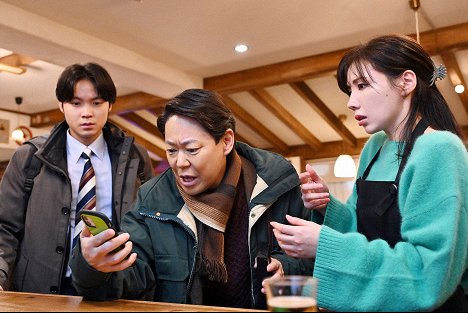 Hayato Isomura, Sadao Abe, Riisa Naka - Extremely Inappropriate! - Photos