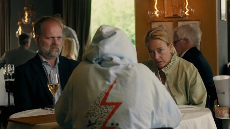 Perry Eriksen, Monica Borg Fure - Hjerteslag - Season 5 - Z filmu
