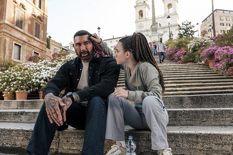 Dave Bautista, Chloe Coleman - My Spy: The Eternal City - Van film