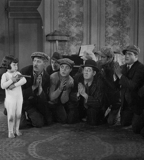 Baby Peggy, Max Davidson, Sheldon Lewis, Pat Hartigan, Carl Stockdale - The Darling of New York - Filmfotos