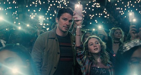 Josh Hartnett, Ariel Donoghue - La trampa - De la película