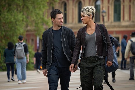 Mark Wahlberg, Halle Berry - El sindicato - De la película