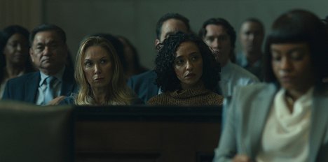 Elizabeth Marvel, Ruth Negga - Nedostatek důkazů - Elementy - Z filmu