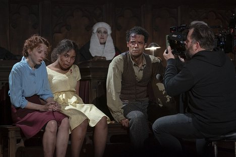 Roxane Duran, Delainey Hayles, Suzanne Andrade, Jacob Anderson - Interview with the Vampire - I Could Not Prevent It - Van de set