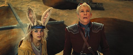 Ariana Greenblatt, Jamie Lee Curtis - Borderlands - Filmfotók