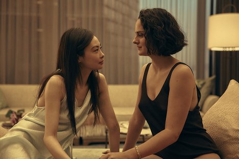 Chacha Huang, Noémie Merlant - Emmanuelle - De la película