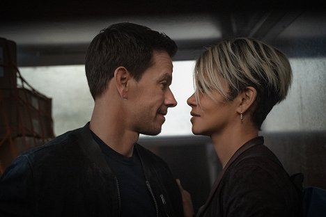 Mark Wahlberg, Halle Berry - El sindicato - De la película