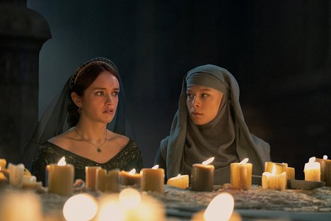 Olivia Cooke, Emma D'Arcy - House of the Dragon - The Burning Mill - Photos