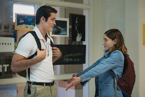 Wolfgang Novogratz, Natalia Dyer - Yes, God, Yes - Do filme