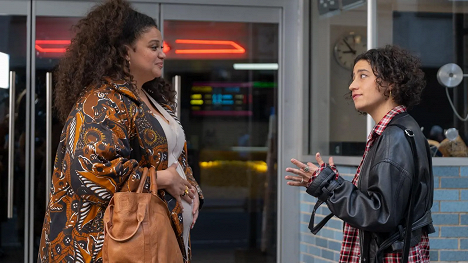 Michelle Buteau, Ilana Glazer - Babes - Z filmu