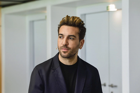 Elyas M'Barek - Alter weißer Mann - Do filme