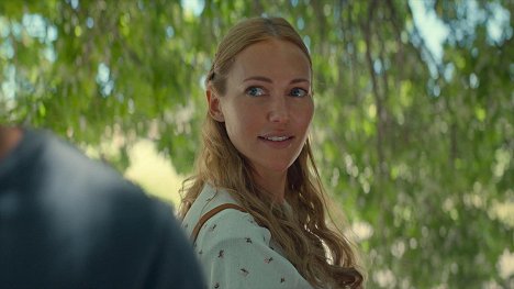 Meryem Uzerli - Ru - Do filme