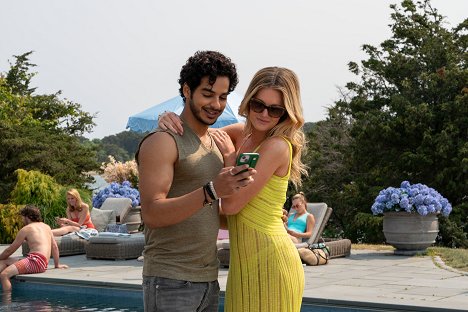 Ishaan Khattar, Meghann Fahy - Ein neuer Sommer - Der Abend vor der Hochzeit - Filmfotos