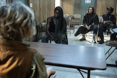 Danai Gurira, Breeda Wool, Andrew Bachelor - The Walking Dead: The Ones Who Live - Gone - Photos