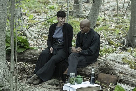 Pollyanna McIntosh, Seth Gilliam - The Walking Dead: The Ones Who Live - Become - Photos