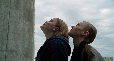 Katla Njálsdóttir, Elín Hall - Ljósbrot - Filmfotos