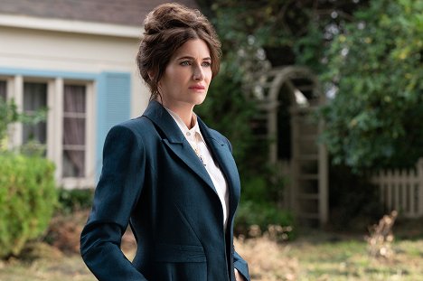 Kathryn Hahn - Agatha All Along - Circle Sewn with Fate / Unlock Thy Hidden Gate - Photos