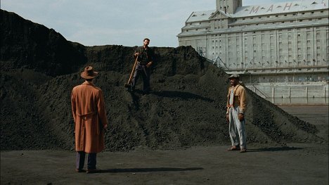 Adrien Brody, Isaach De Bankolé - The Brutalist - Van film