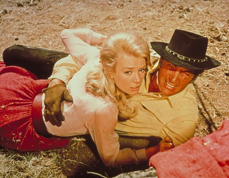 Inger Stevens, Dean Martin - 5 Card Stud - Photos