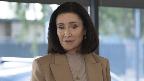 mimi rogers smoking cigarettes Mimi Rogers | Gallery - Photos