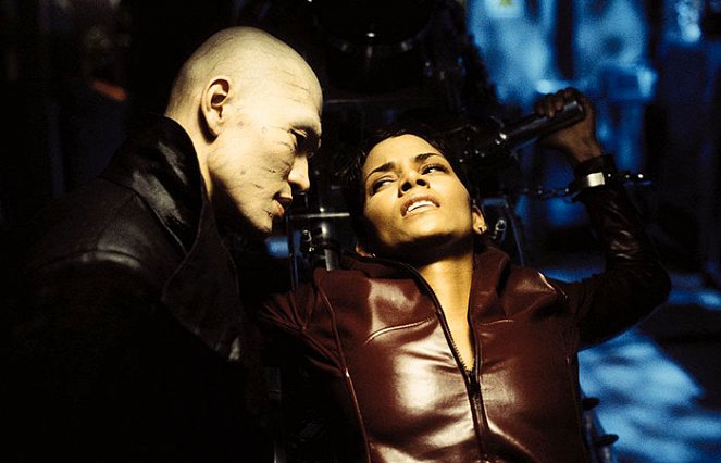 Die Another Day - Photos - Rick Yune, Halle Berry