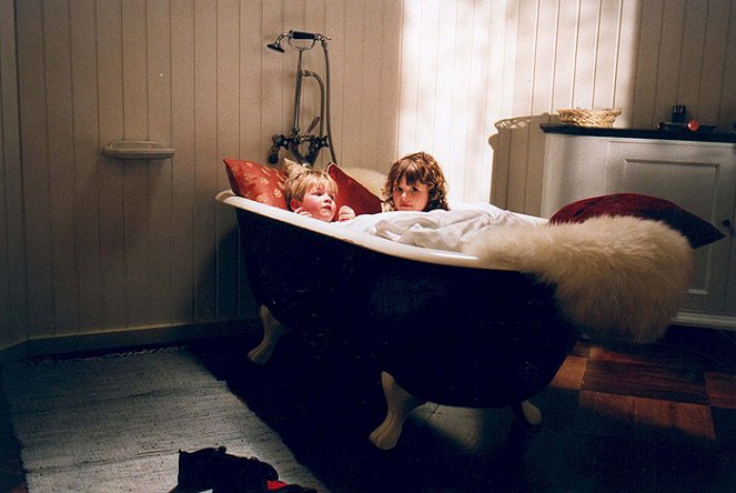 Min søsters børn i sneen - Z filmu - Fritz Bjerre Donatzsky-Hansen, Benedikte Maria Hedegaard Mouritsen