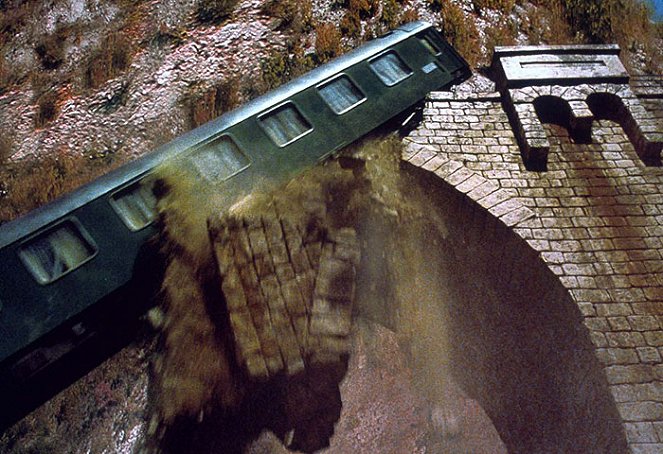 Derailed - Terror im Zug - Filmfotos