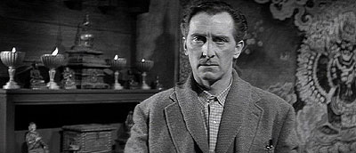 Le Redoutable Homme des neiges - Film - Peter Cushing