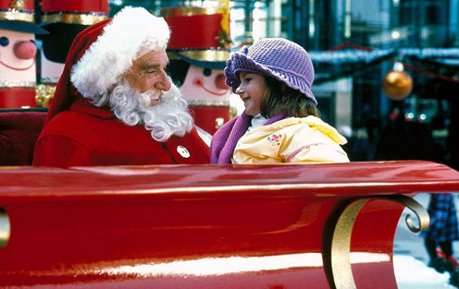 Santa Who? - Photos - Leslie Nielsen