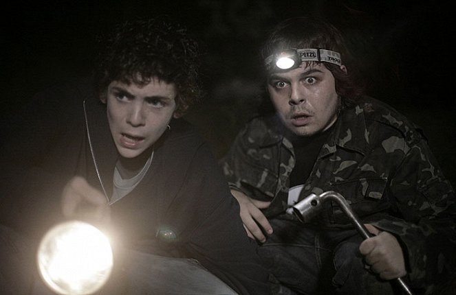 V temnotě - Z filmu - Junio Valverde, Jimmy Barnatán