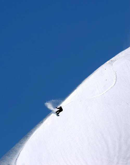 First Descent - Filmfotók